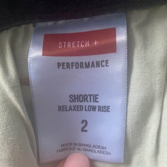 Woman’s Relaxed Low Rise Jean Shorts - Picture 5 of 5